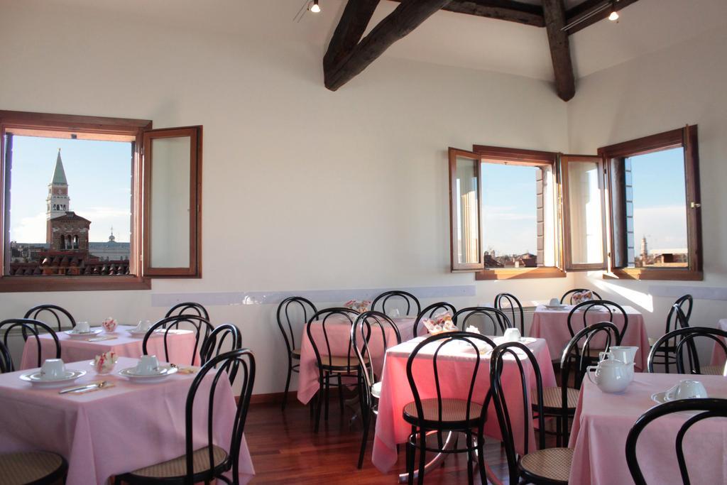 Bed & - Casa Per Ferie La Pieta Bed and breakfast 2*